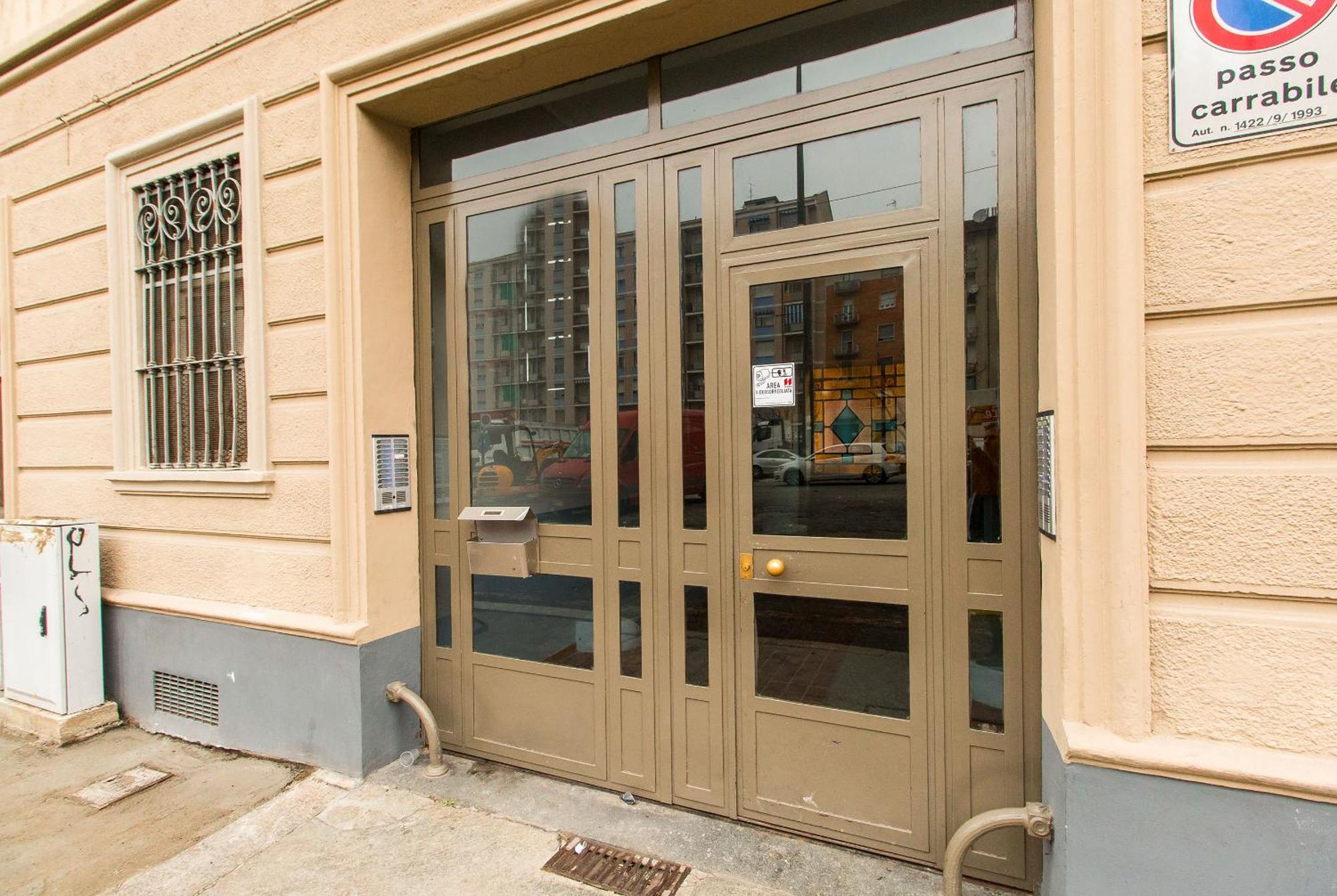 Piazza Bengasi Cozy Apartment Turin Exterior photo